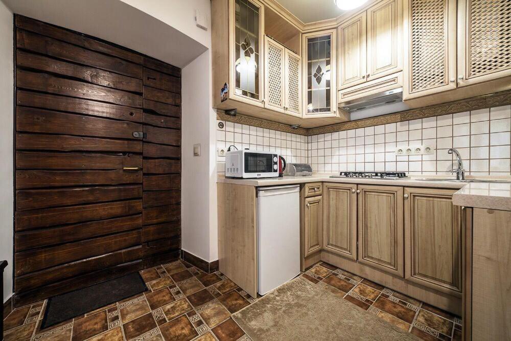Austrian Apartment Lviv Exterior photo